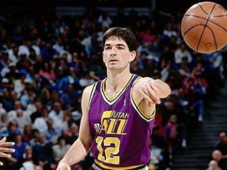 最强NBA斯托克顿突破加点全攻略，如何将控卫之神玩出极致