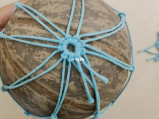篮球绳子怎么套？手把手教你正确缠绕网兜的技巧