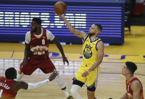 库里最高分是哪场比赛？回顾萌神生涯最炸裂的一夜