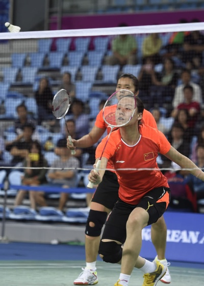 铿锵玫瑰，双冠加冕，记2014年亚运会羽毛球女双冠军