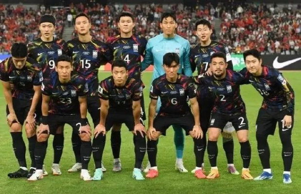 东亚足球双雄记，韩国与日本排名的博弈与启示