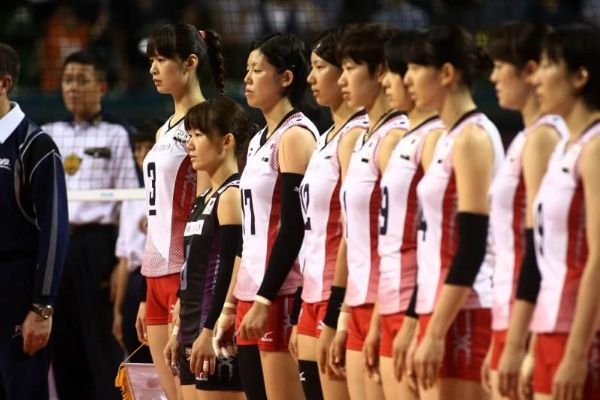 日本排球队5号队员，沉默的脊梁与不屈的意志