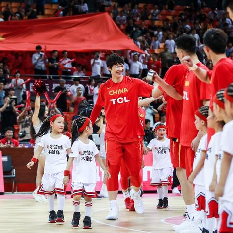 CBA新王登基，易建联加冕常规赛得分王，中国篮球传奇再续新篇