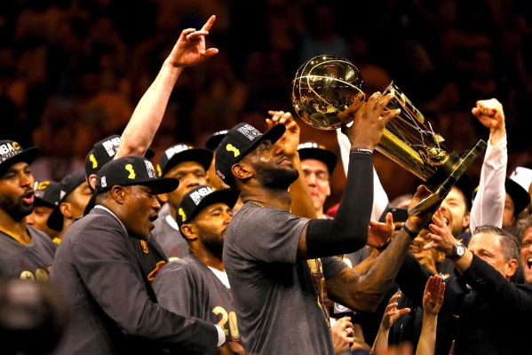 2016年NBA总决赛冠军，克利夫兰骑士的奇迹逆转