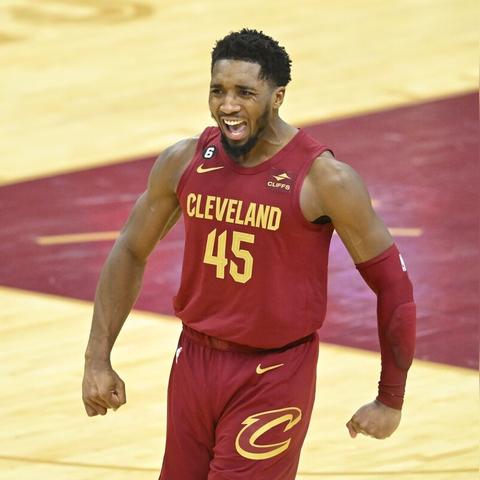 从烽火骑士到王者之师,NBA骑士队标志背后的荣耀与变革 从烽火骑士到王者之师,NBA骑士队标志背后的荣耀与变革